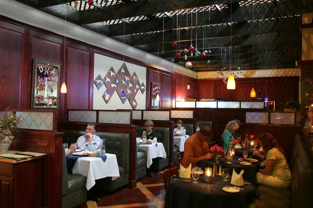 The Rushmore Hotel & Suites; BW Premier Collection Rapid City Restaurante foto